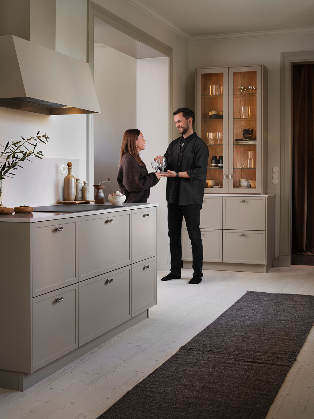 Bestill kjøkkenmøte – Kjøkkeninspirasjon Aroma mørk beige Bestill kjøkkenmøte – Kjøkkeninspirasjon Aroma mørk beige